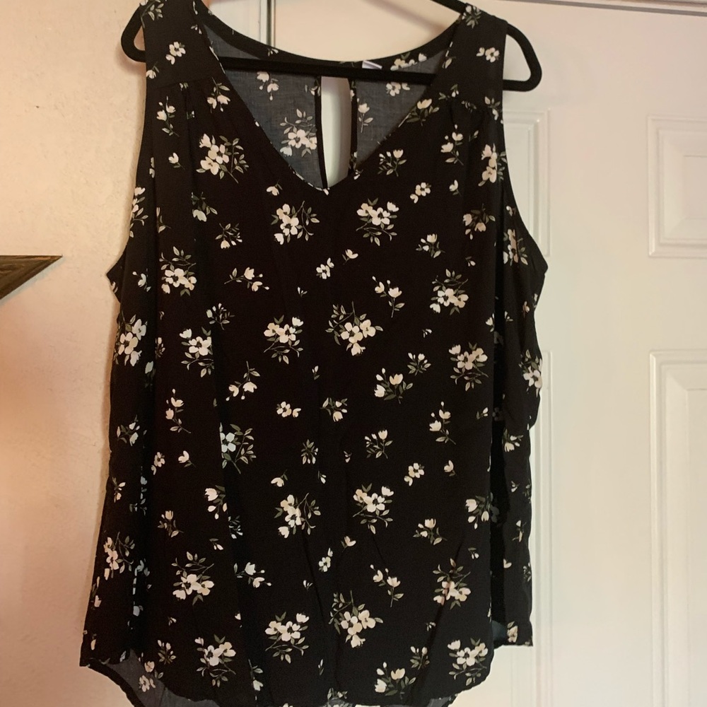 Sleeveless rayon blouse